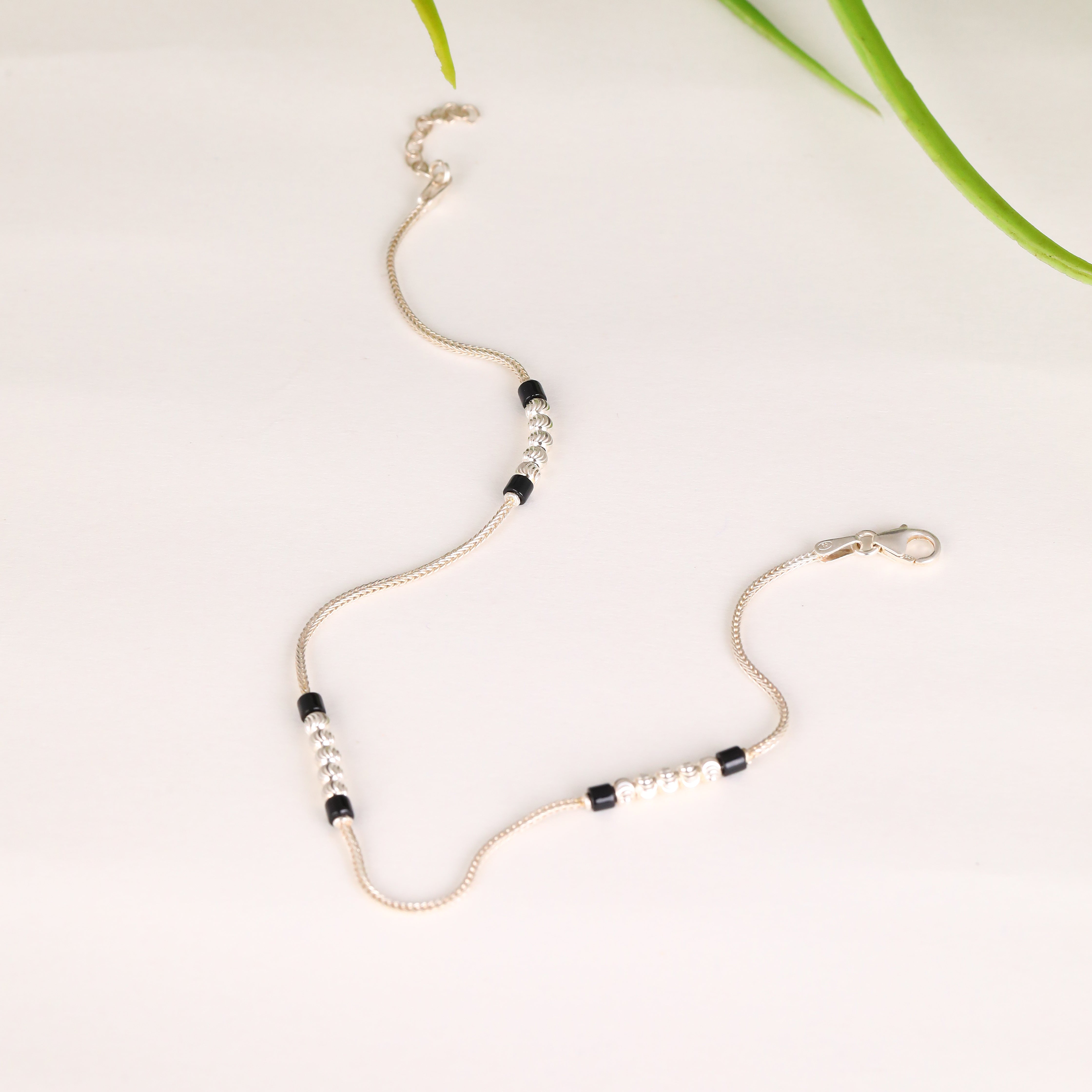 Onyx Line-Up Anklet