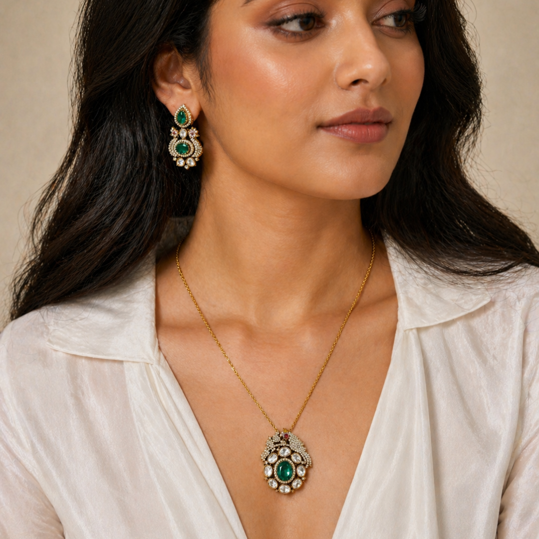 Mor Jadau Pendant Set
