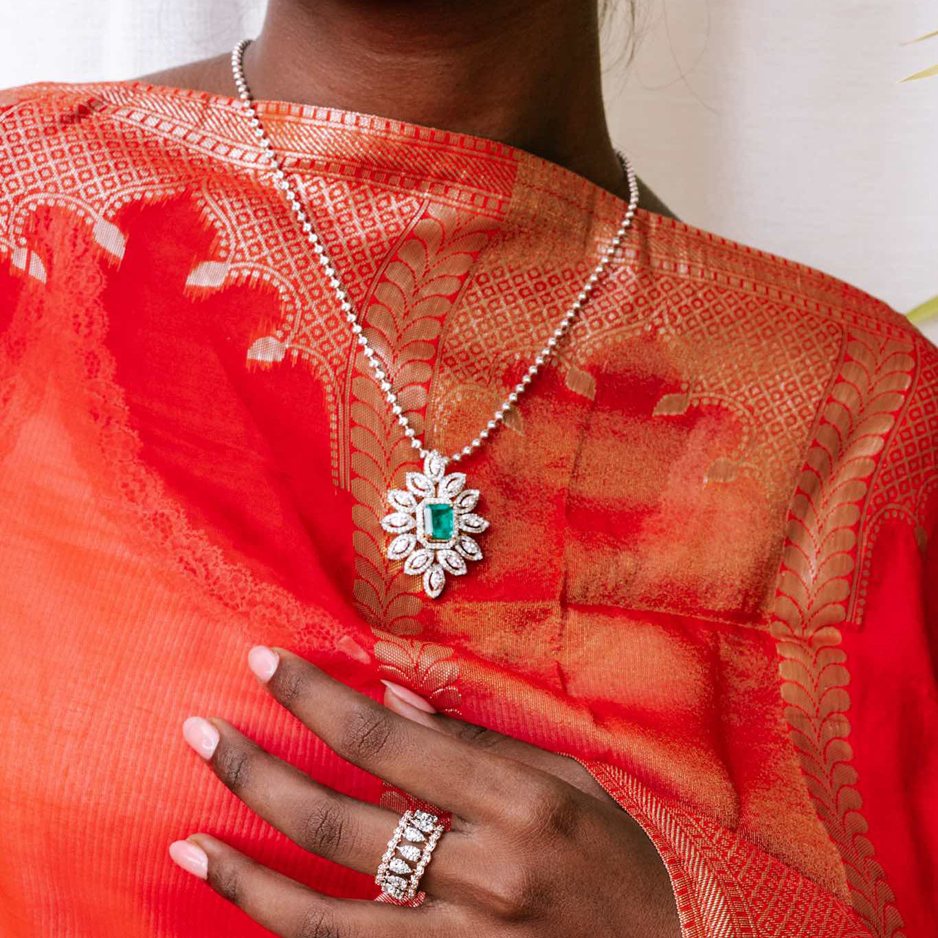 Verdant Vine Preciosa Pendant