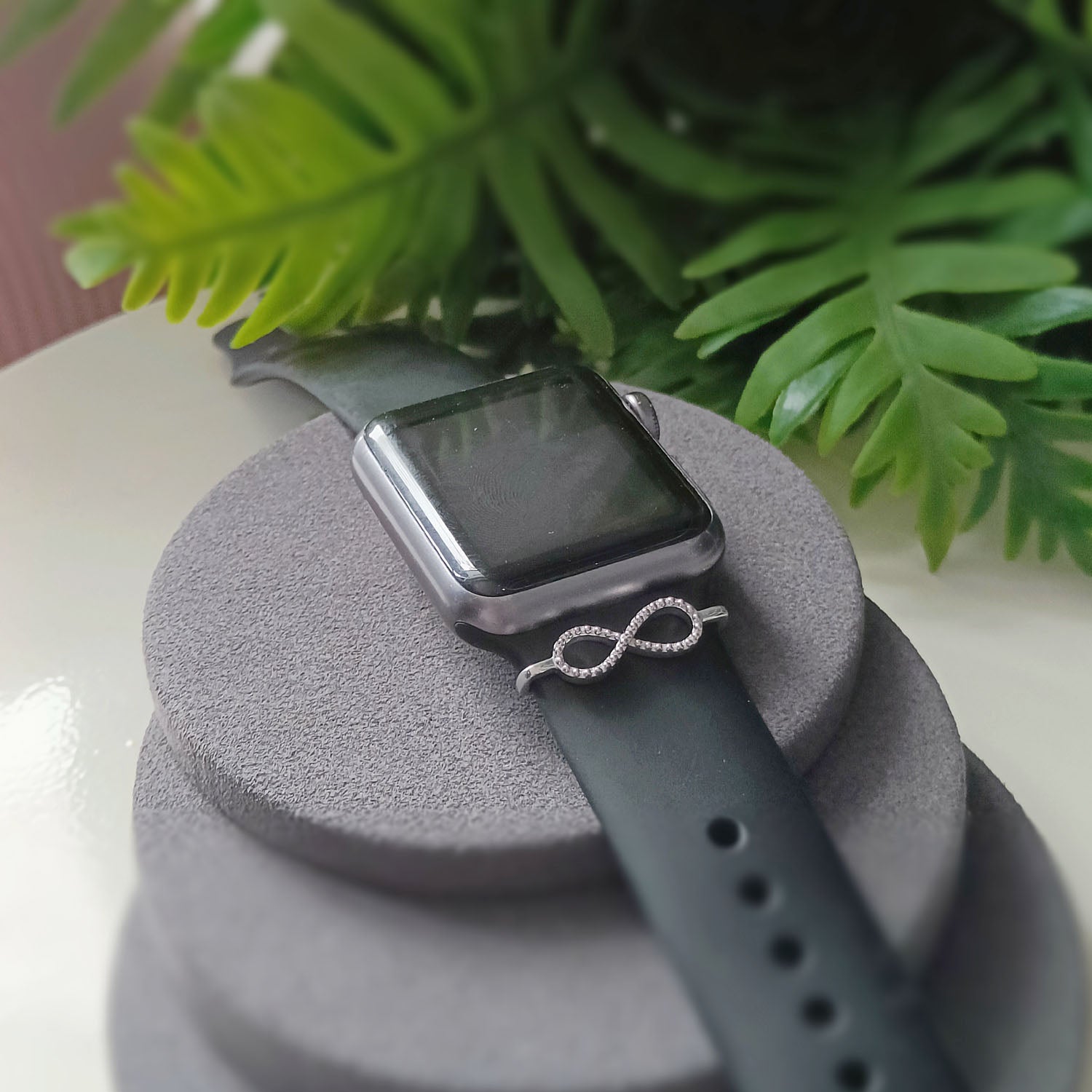 Studded Infinity Slider