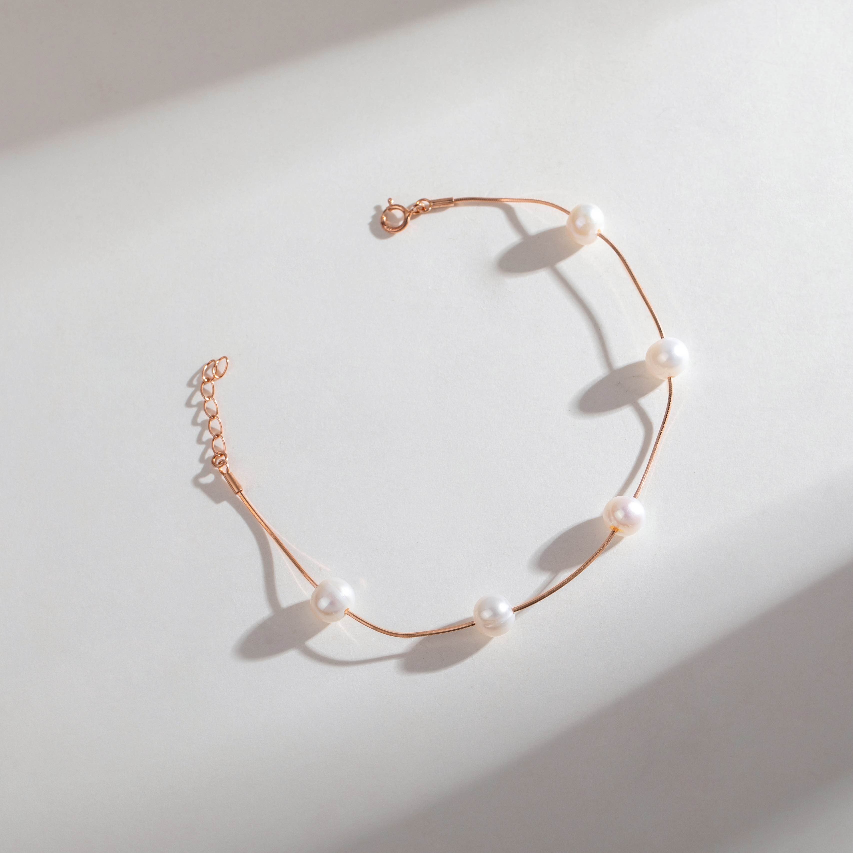 Single Layer Pearl Bracelet