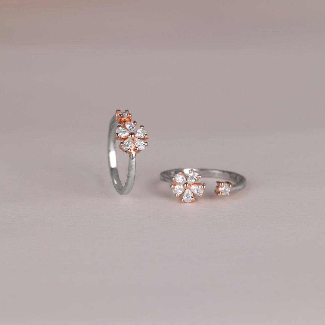 Two Tone Floret Toe Rings