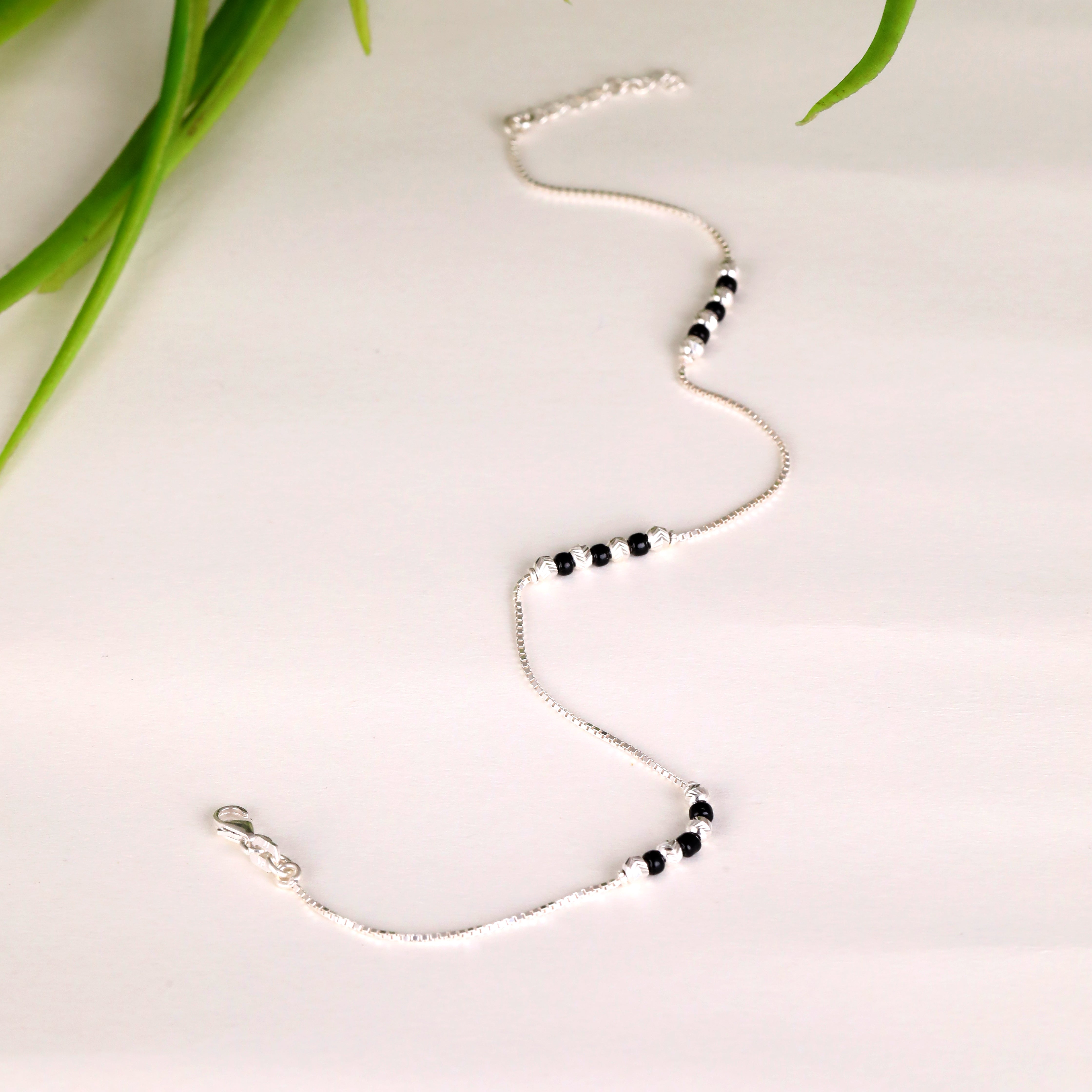 Noir Thread Anklet