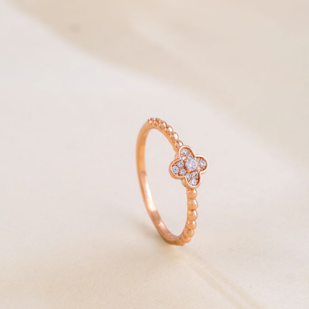 Narla clover Ring