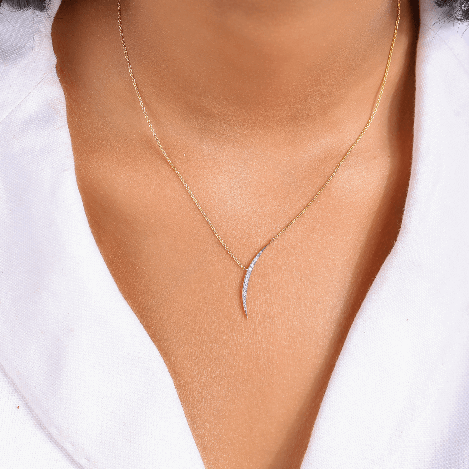 Arch Necklace
