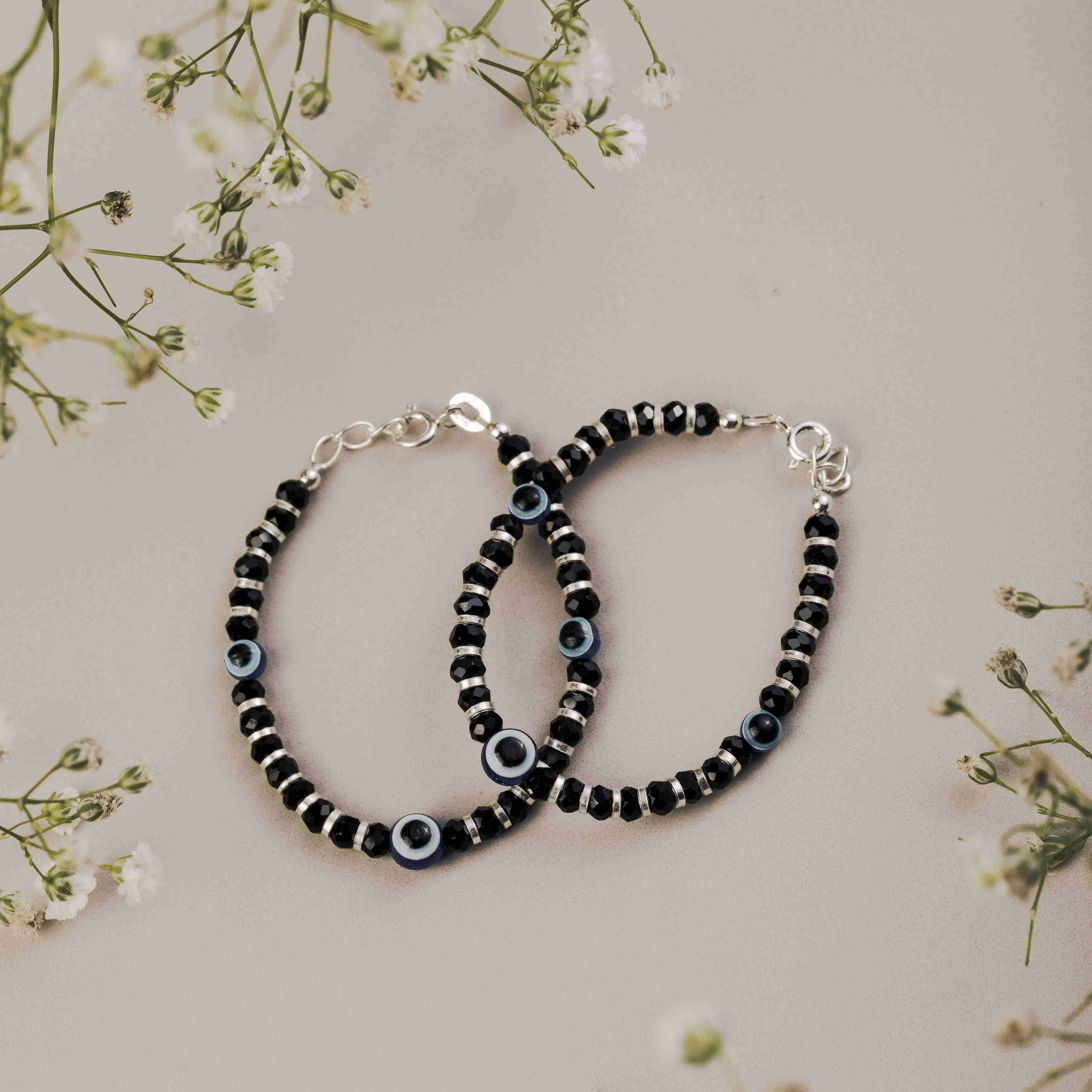 EYEY - Black Beads