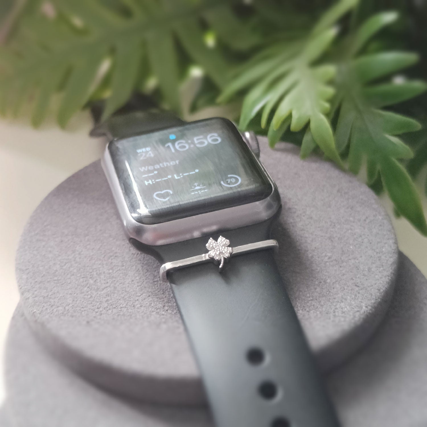 Clover Leaf Slider